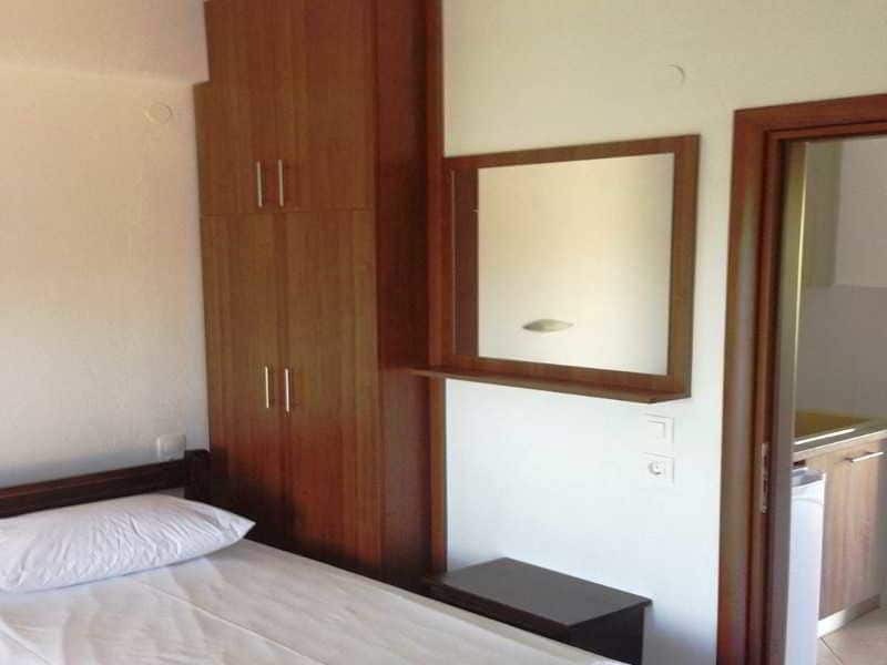 Paradisos Apartments 네아 스키오니 외부 사진